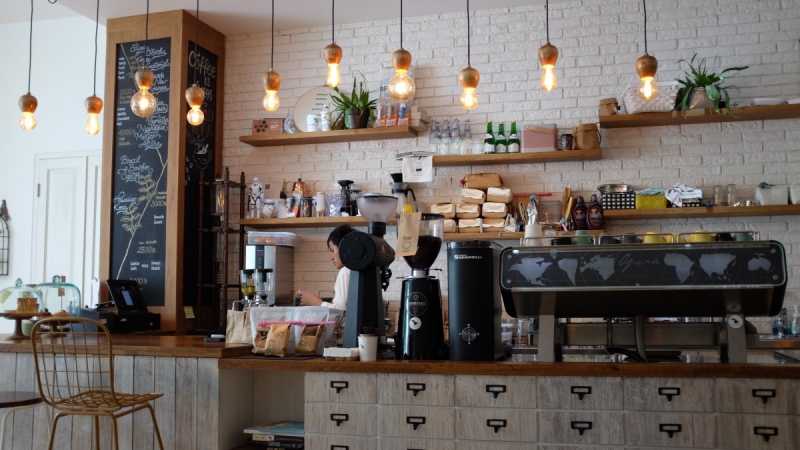 vitrine-TOULON-min_coffee_shop_light_cafe_coffee_shop-32620